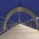 מעקה בטיחות על גשר תאורת לד ספוט